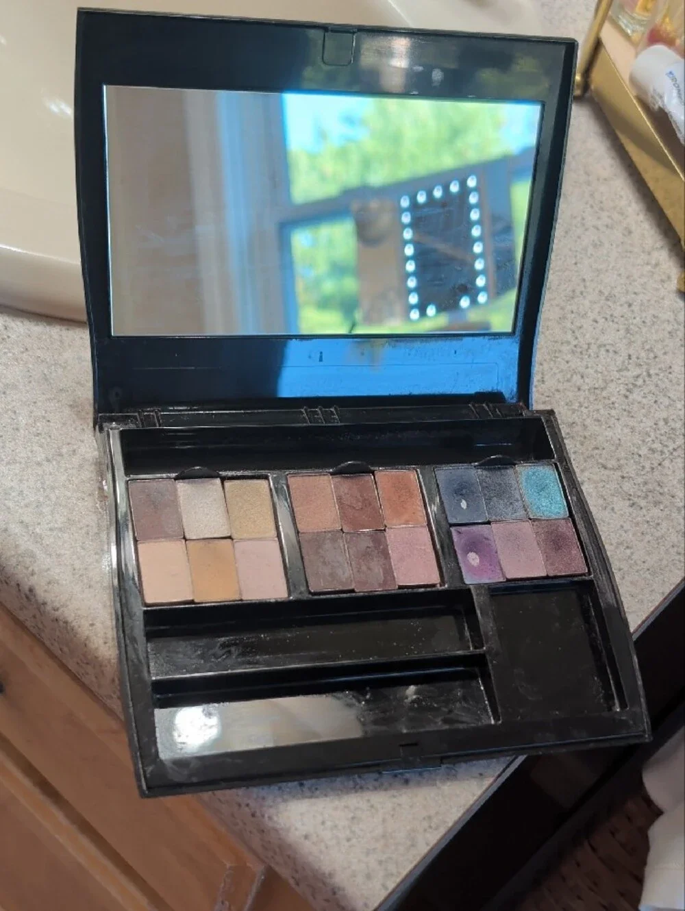 Mary Kay Eyeshadow large Eye Shadow Case Compact - Black